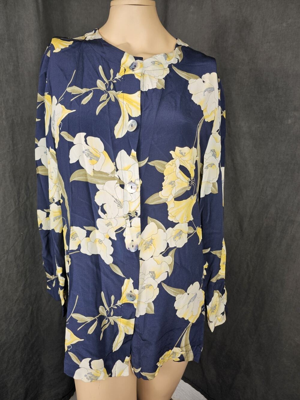 Vtg Rafaella 100% Silk Floral Blouse Shirt 8 Blue Grandmacore 90s Coastal Resort